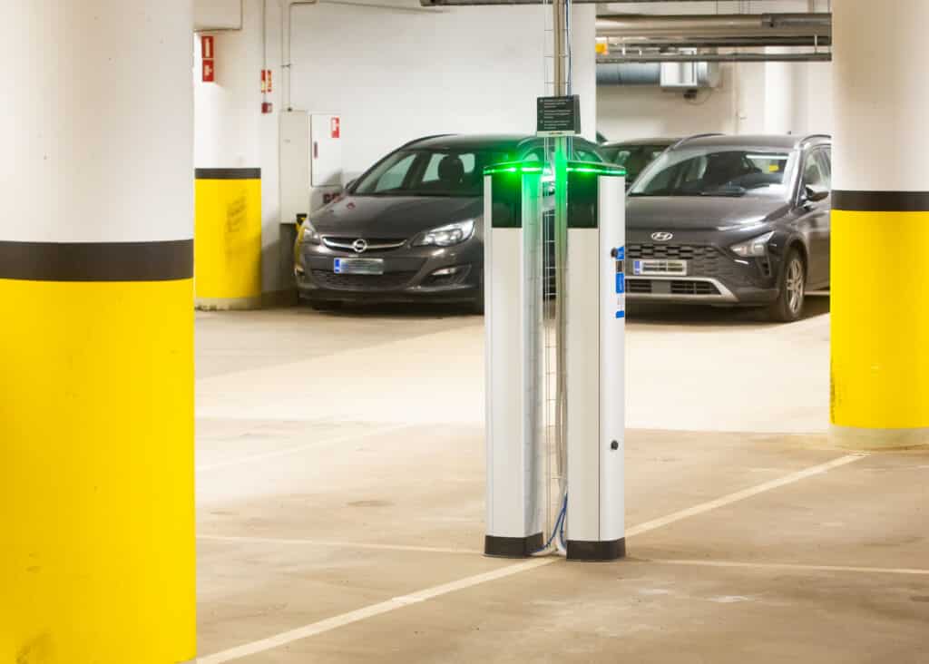 Commercial EV charging stations for businesses