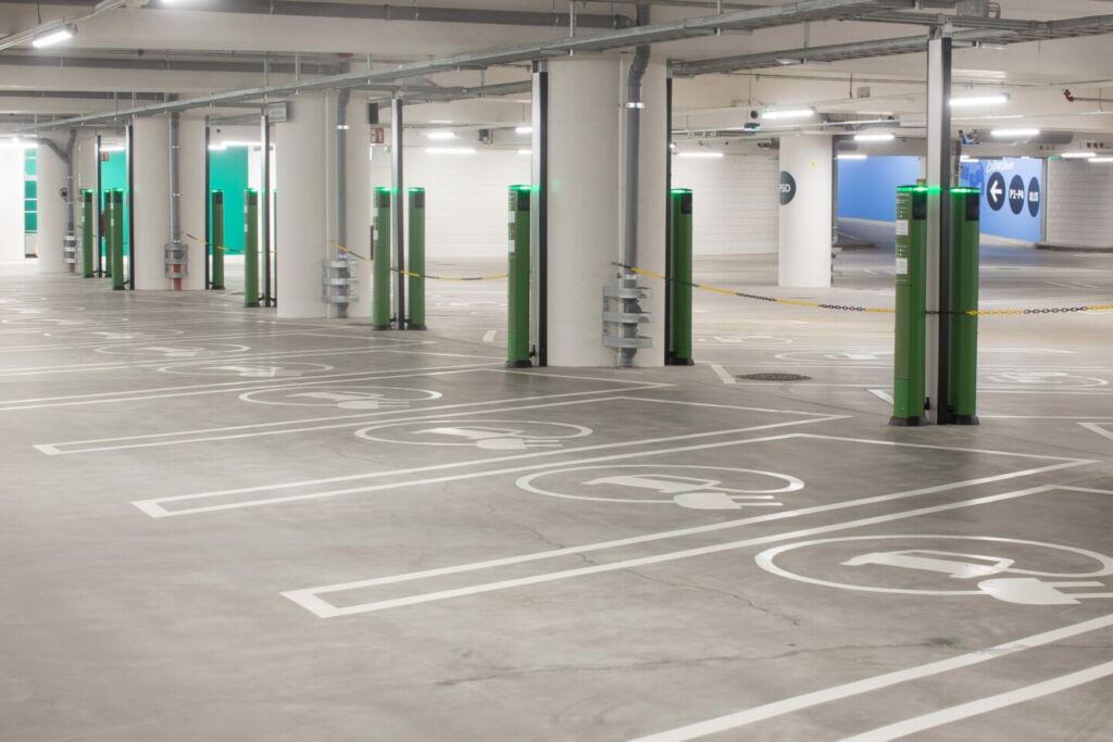Elektra EV charging at Mall of Tripla, Helsinki